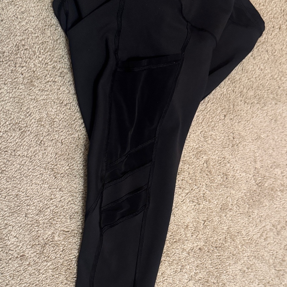 Athleta High-Waisted mesh side Leggings - Picture 8 of 9